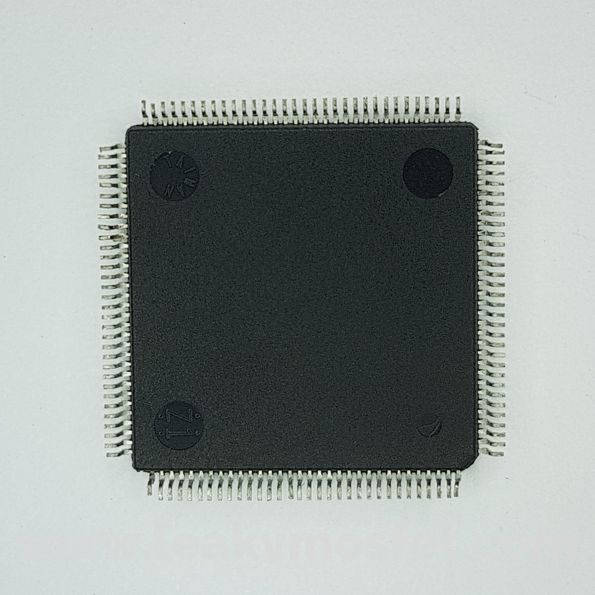 IT8512E QFP-128